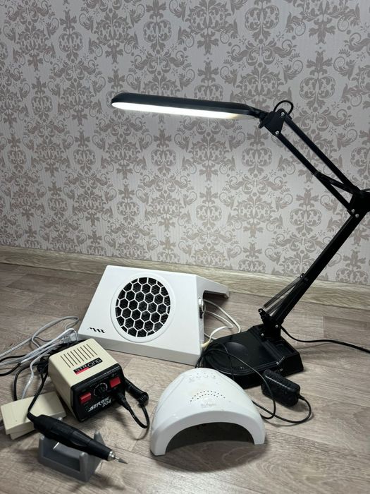 Продам аппарат для маникюра срочно