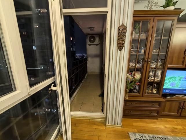 Дава се под наем Тристаен апартамент в София, Красна поляна 3 - 100 кв.м за 900 € - Снимка #7