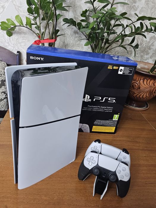 Продается PS5 SLIM