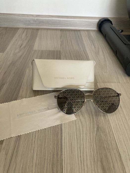 Слънчеви очила Michael Kors
