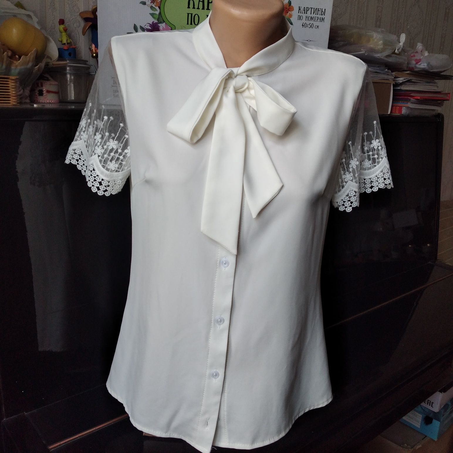 Блуза школьная 42-44 размер.