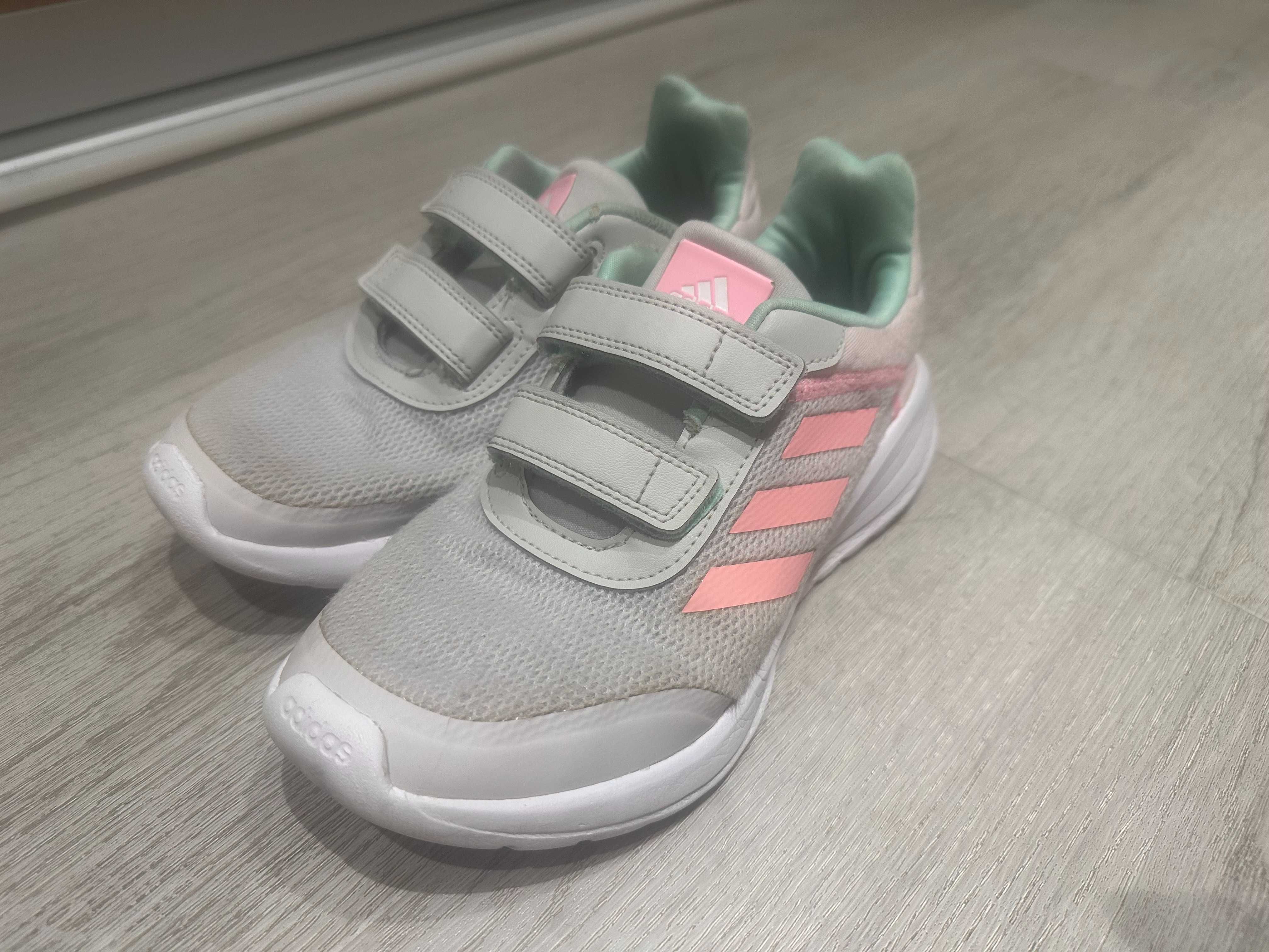 Детски маратонки Adidas номер 35