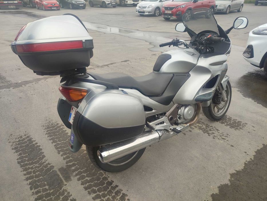Honda deauville An 2005 km 35000