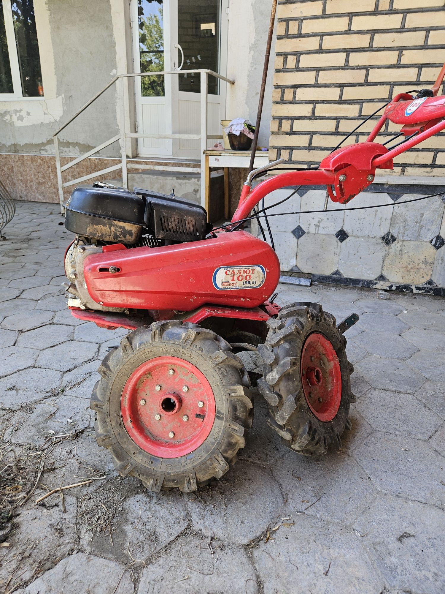 Салют 100, бензиновый мотоблок
