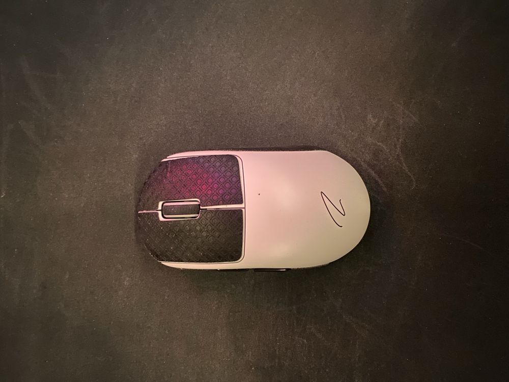Продам игровую мышку