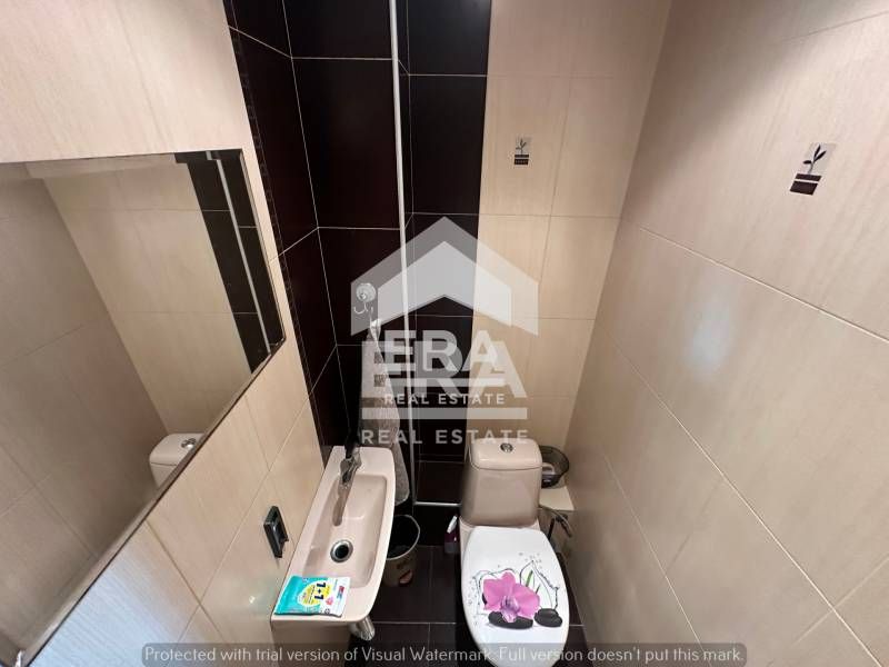 Продава се Тристаен апартамент в Русе, Център - 91 кв.м за 1687 €/кв.м - Снимка #8