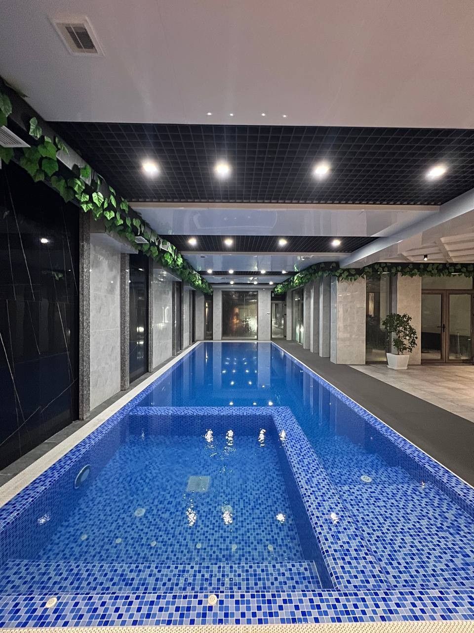 Оилавий ва дўстлар учун «TRIO LUXURY VILLAS-2» 20 кишилик