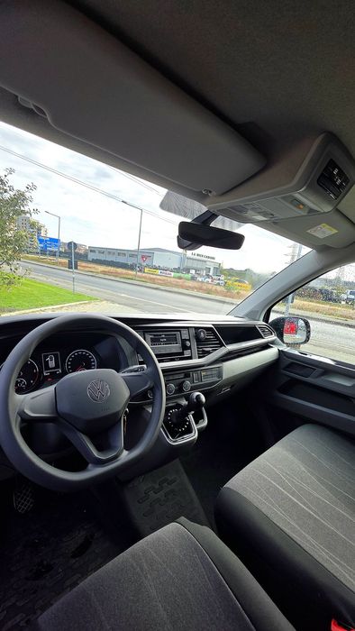 Vand Volkswagen Transporter 9 locuri