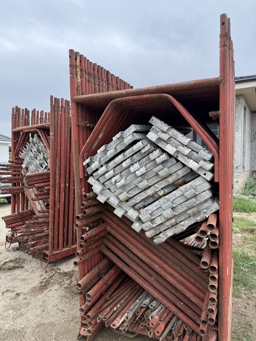 Vand schela metalica, popi metalici