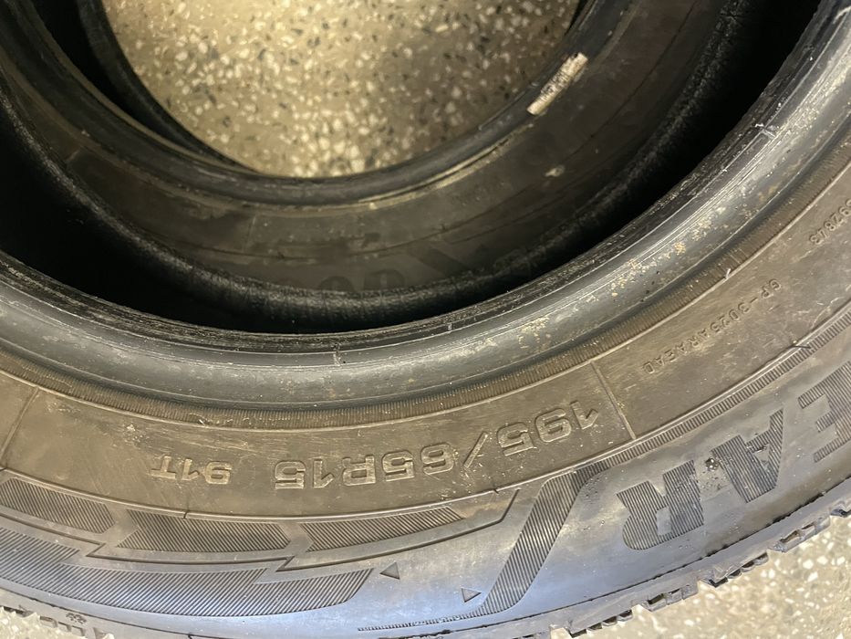 Гуми зимни 195/65/15 гудиер