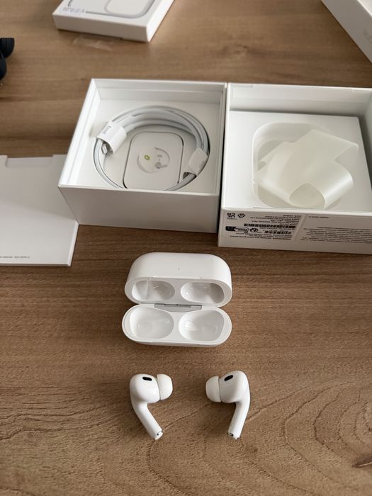 AirPods Pro 2 (Lightning, 2023) – cu cutie și accesorii originale