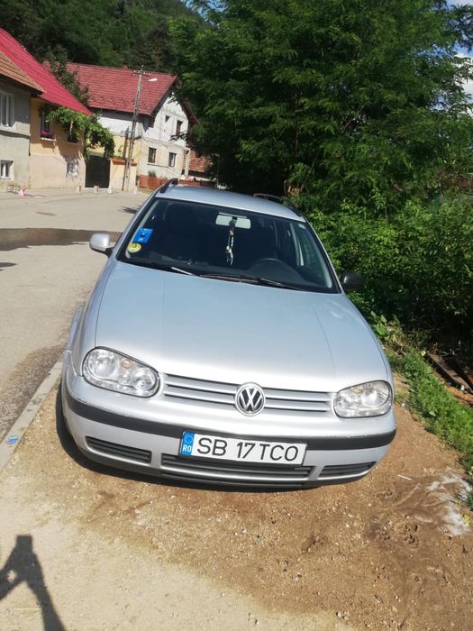 Vand golf 4 19 Tdi 116 cai stare buna mici defecte datorita varstei