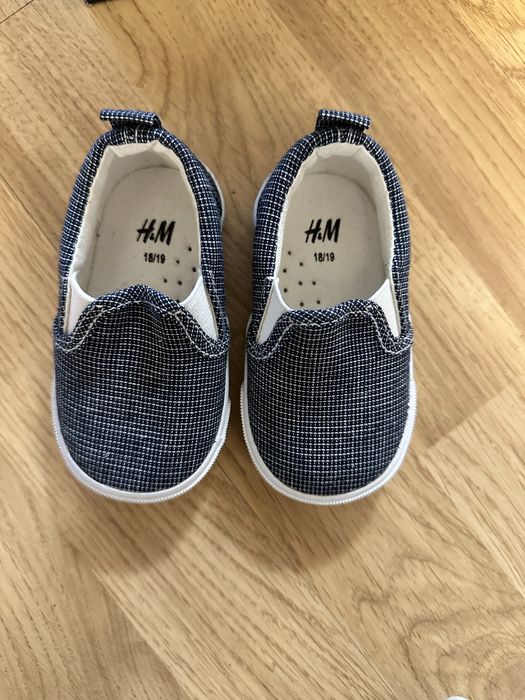 Бебешки обувки H&M