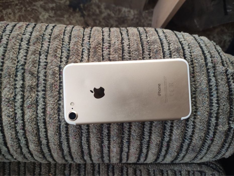 продам два телефона