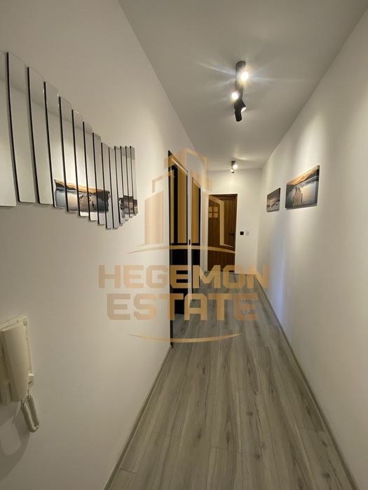 Продава се Двустаен апартамент в Варна, Център - 42 кв.м за 3095 €/кв.м - Снимка #4