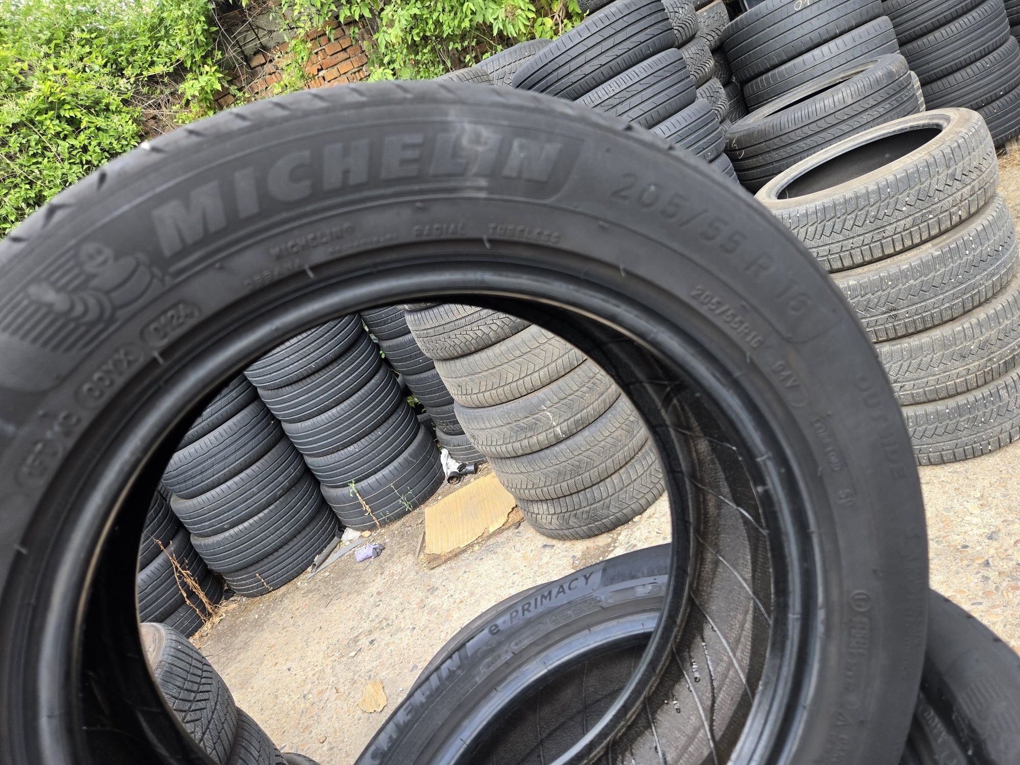 2бр. 205 55 16 Michelin летни.