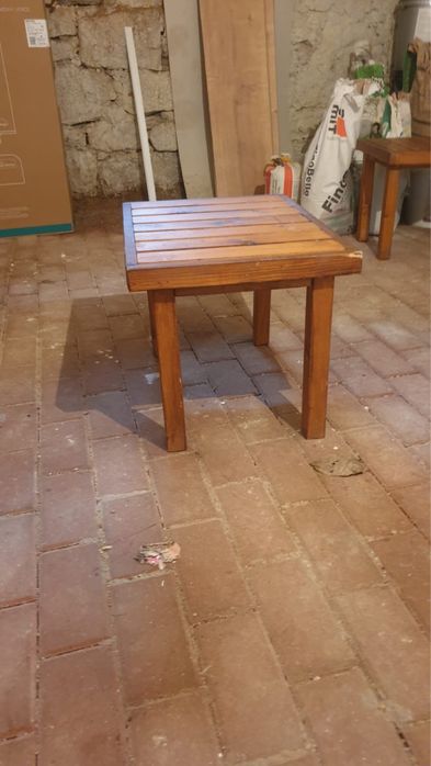 Mobilier plaja umbrele , șezlonguri