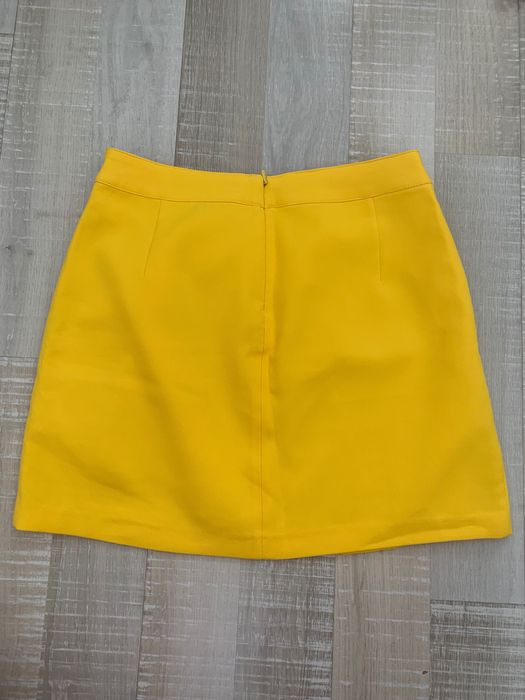 Fusta stofa Stradivarius galbena, marime 38