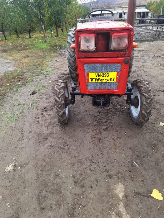 Tractor u 445 de vanzare !