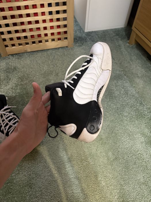 Adidasi Jordan mid