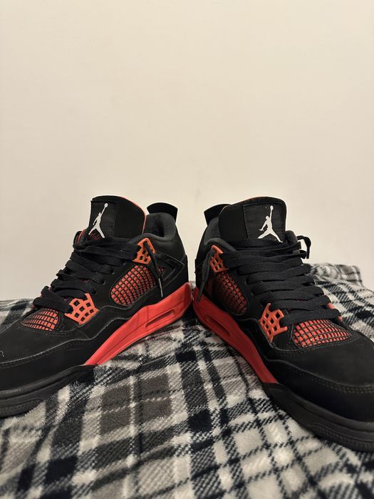 Jordan 4 red thunder
