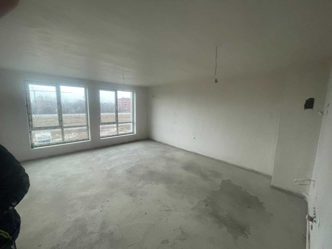 Продава се Тристаен апартамент в Пловдив, Остромила - 81 кв.м за 1334 €/кв.м - Снимка #8
