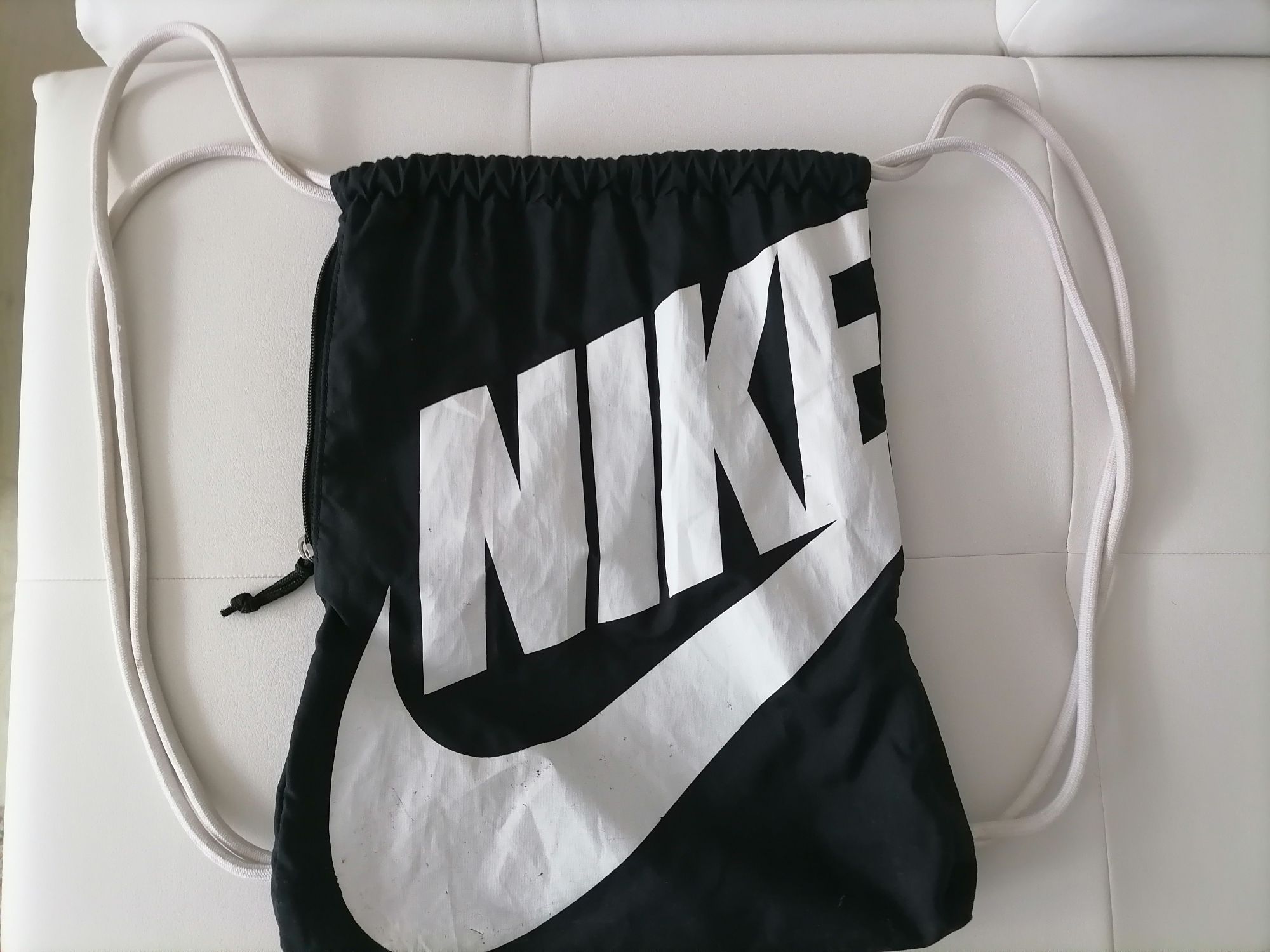 Vand rucsac Nike .produs de calitate import Germania.