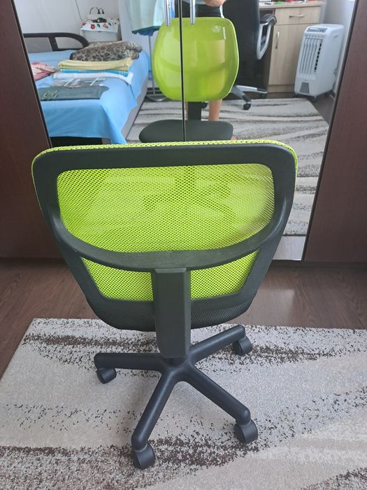 Ocazie!Scaun birou copii impecabila!