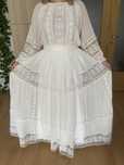 Rochie de mireasa cu broderie traditionala