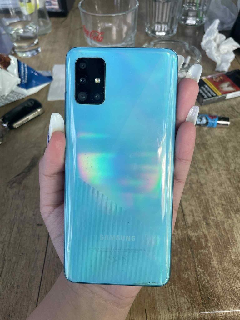 Samsung A51, perfect funcțional, ecranul intact