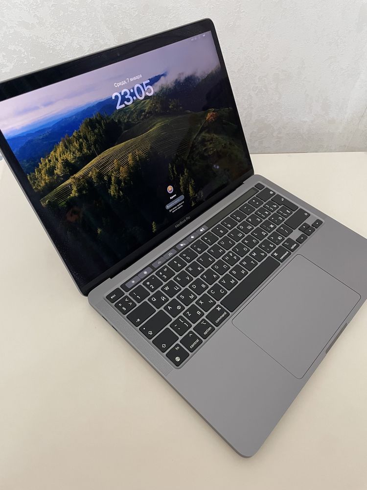 Срочно MacBook Pro M1 процессор в идеальном состоянии