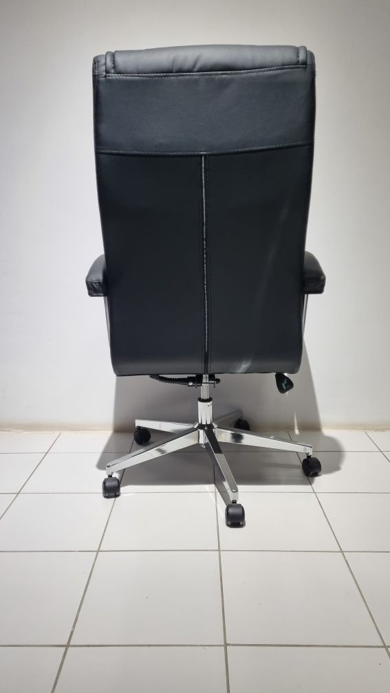 Кожа кресло для офиса