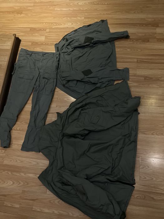 Кыскы курткалар комплектымен журеды 4 пара бар