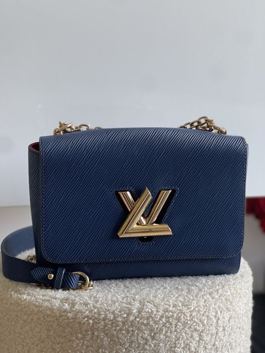 Geanta Louis Vuitton Epi Twist MM Shoulder Bag Indigo