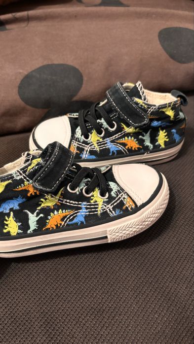 Lot de ghetute imblanite baietii marime 22 -23