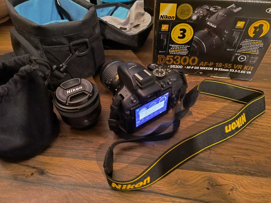 Aparat nikon d5300 af-p 18-55 vr kit