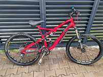 Vând bicicleta Specialized
