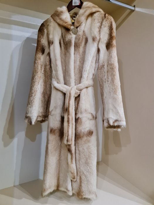 Продам норкувую шубу