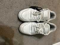Vand off white out of office 43