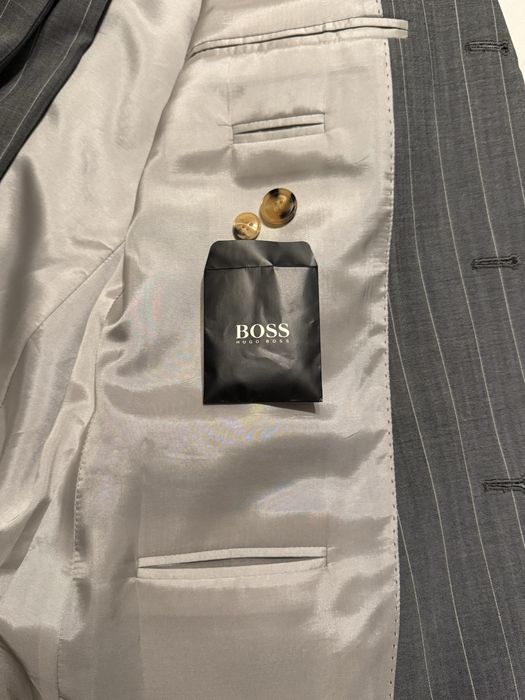 Costum de barbat  Hugo Boss