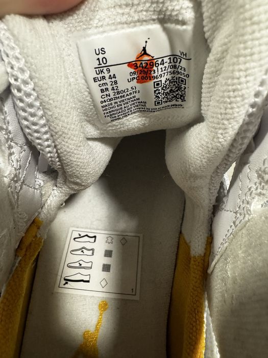 Jordan true flight white