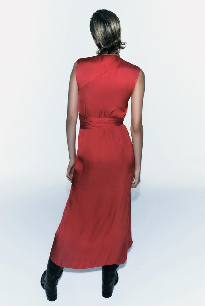 Красное платье от ZARA. Новое. Очень шикарного качества. Размер xs