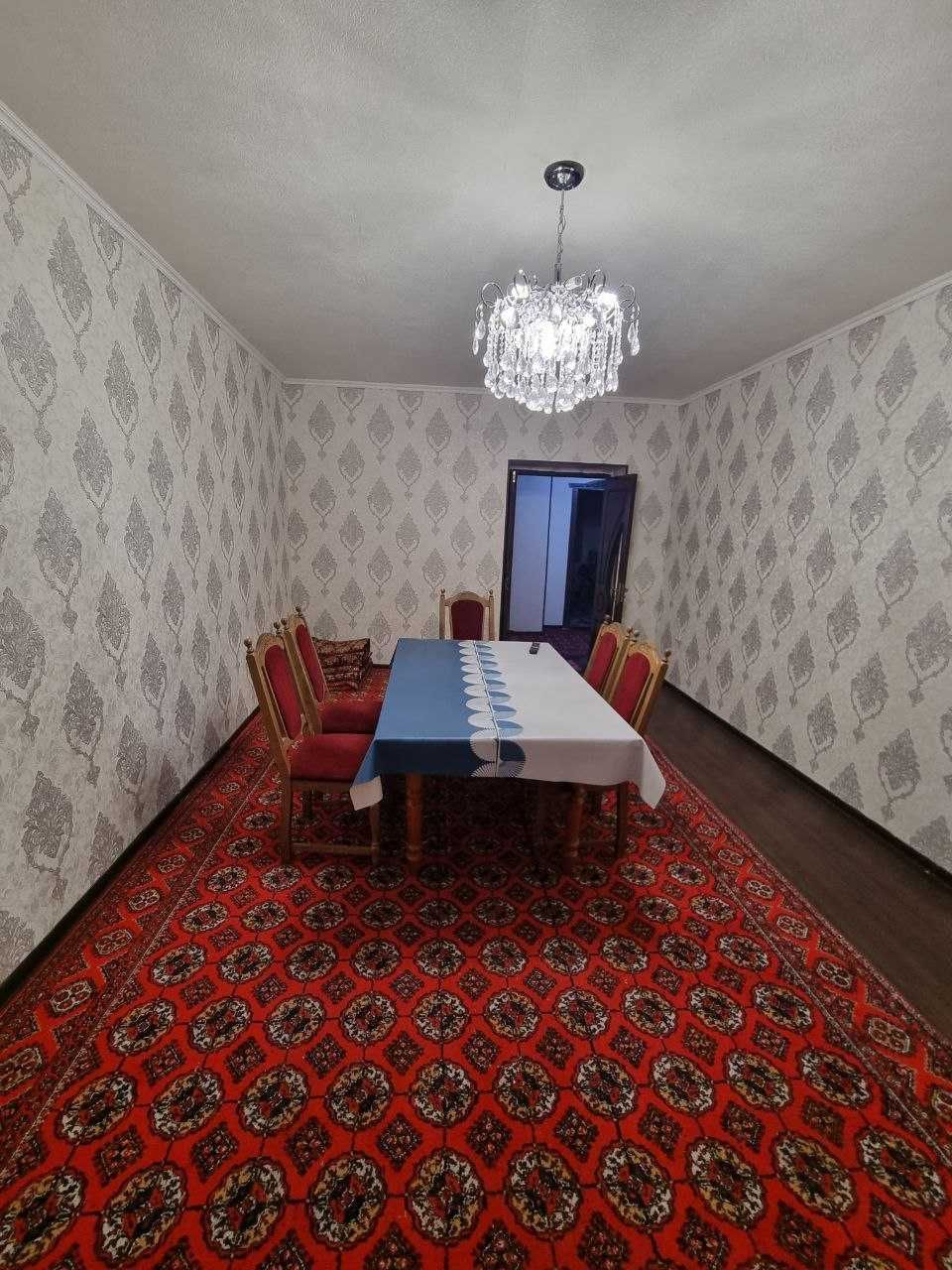 Срорчно Дом продается 3 комнт.. квартира