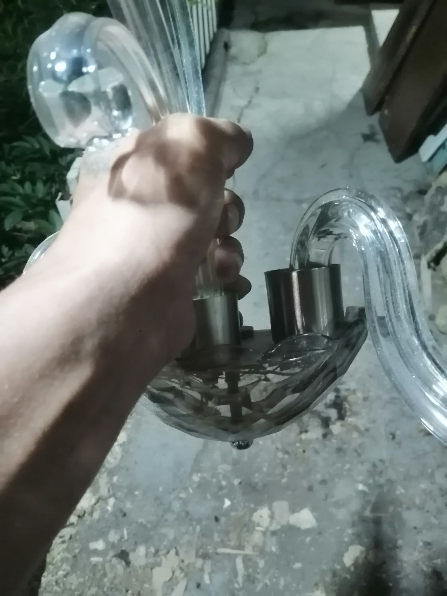 Продается ешо люстра бра