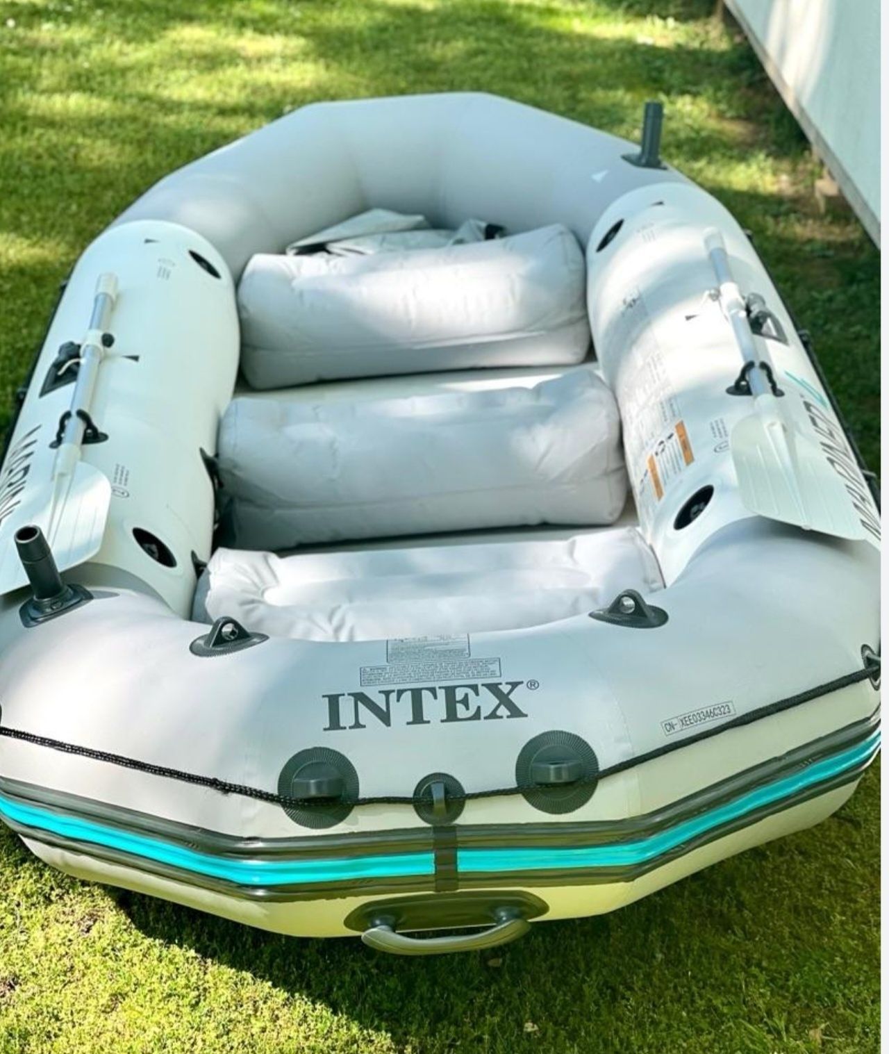 Надуваема лодка с твърдо дъно intex mariner 4