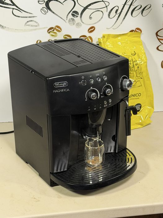 Кафемашина кафе автомат delonghi magnifica с гаранция