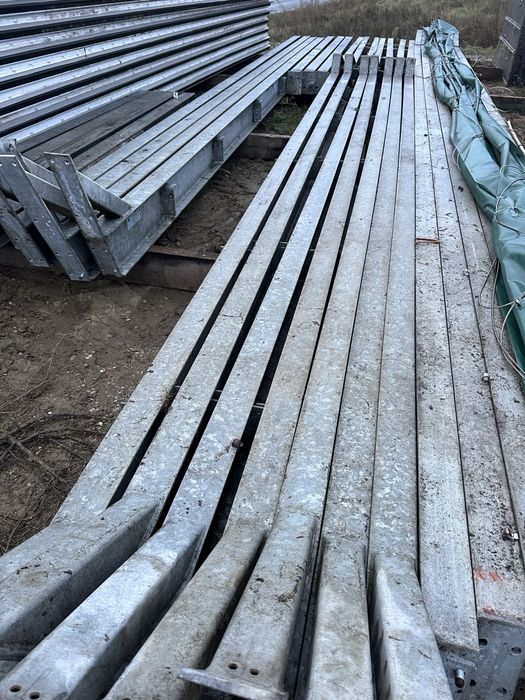 Structura metalica cu panouri sandwich
