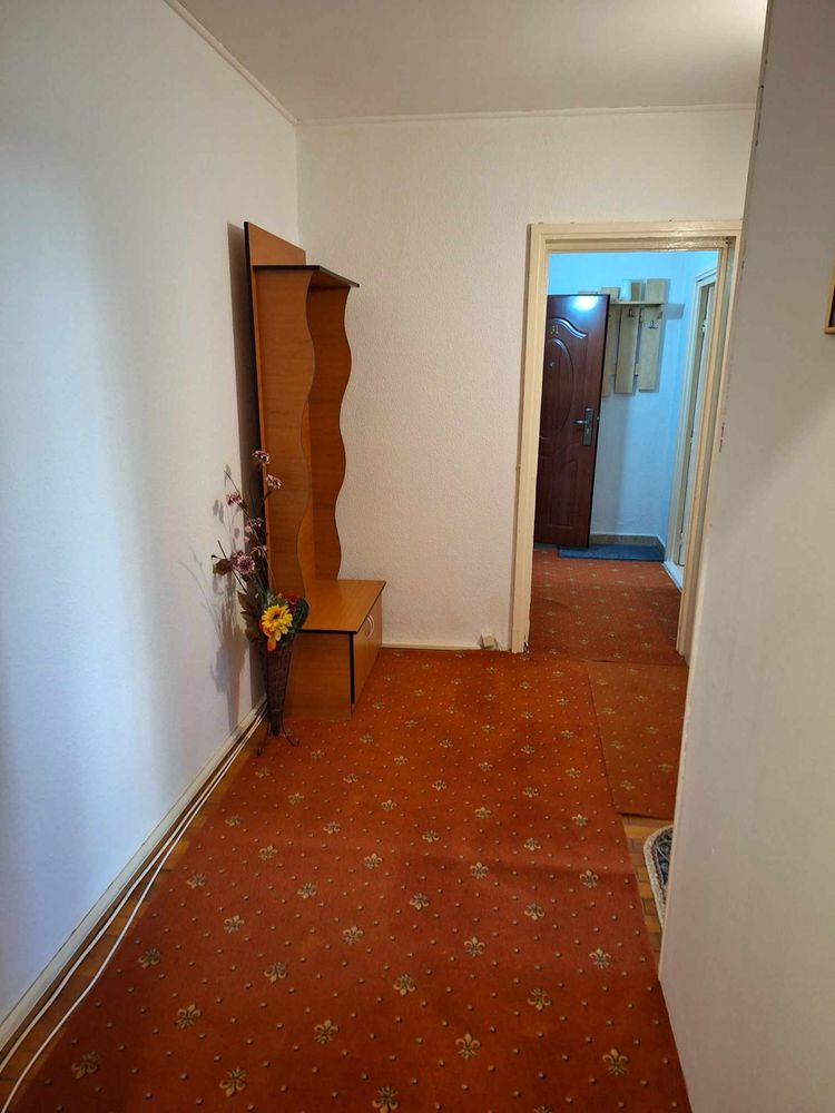 Inchiriez apartament zona Calea Galati