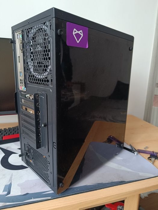 Vând sistem gaming I5