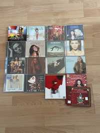 CD-uri/albume de vânzare - Taylor Swift, Rihanna, INNA